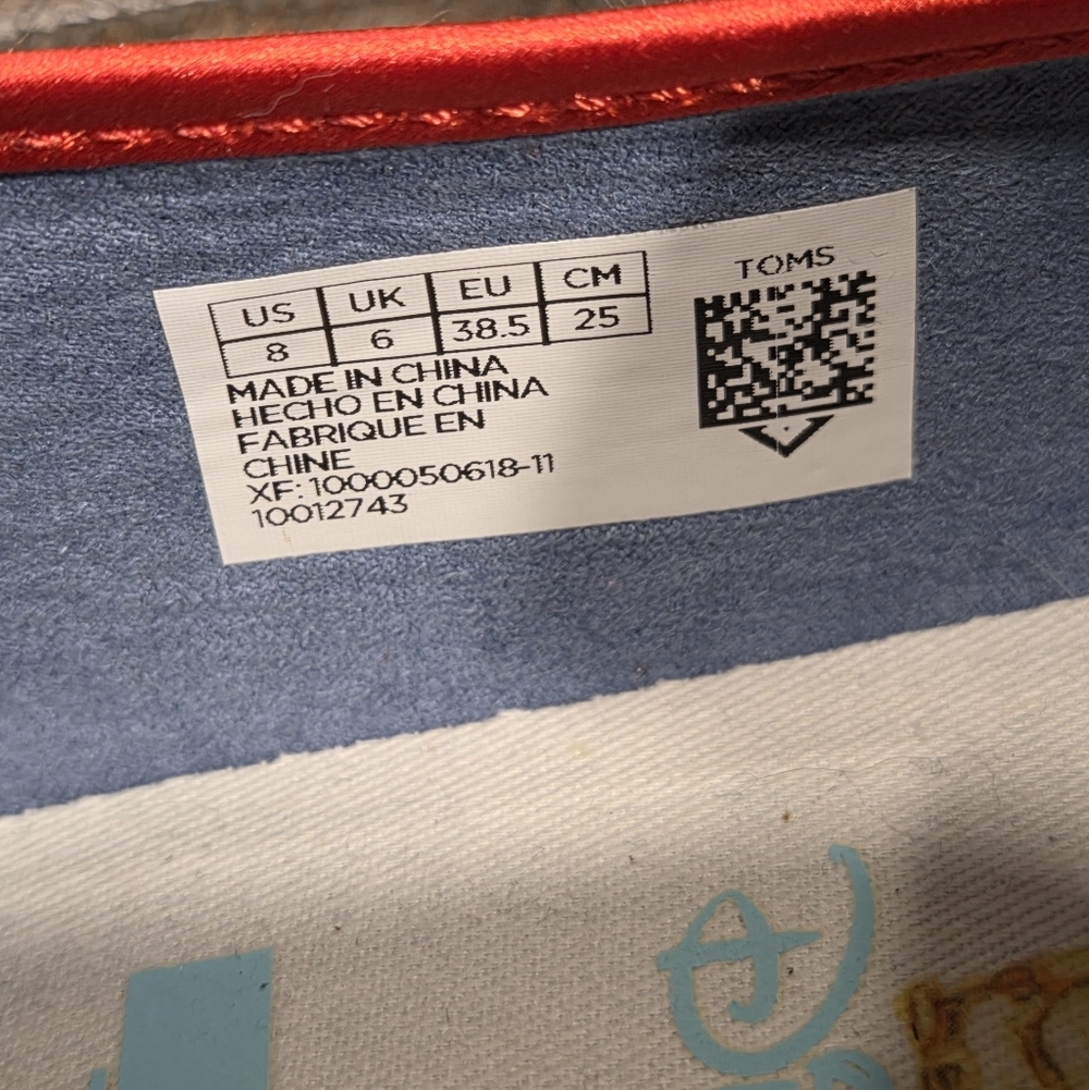 Snow White TOMS Limited Edition - Picture 8 of 14